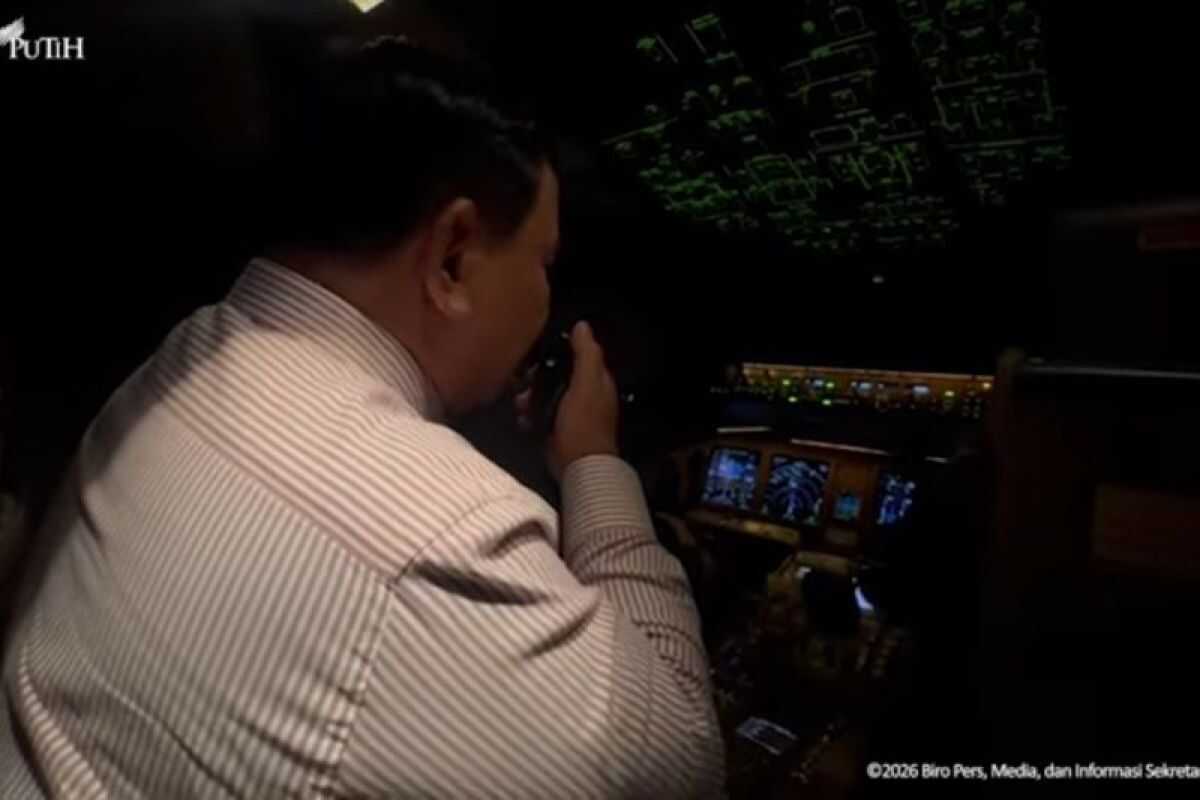 Prabowo Extends "Ramadhan Mubarak" Greetings from Jordanian Airspace
