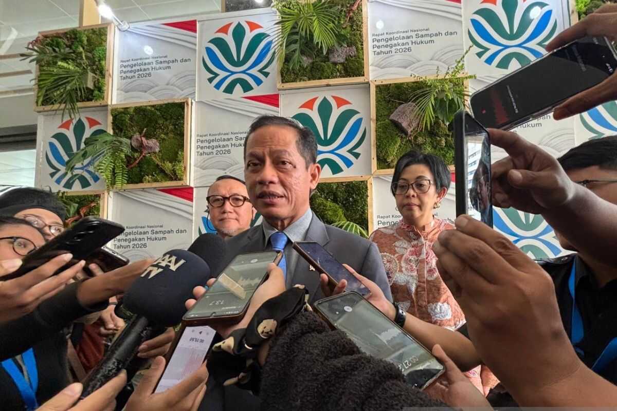 Ministry of Environment Freezes 80 Mining Environmental Permits Following Evaluation