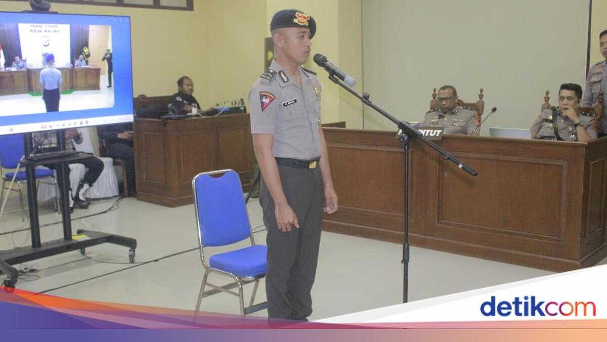 Dismissed, Brimob Officer Who Assaulted Student to Death in Tual Apologises