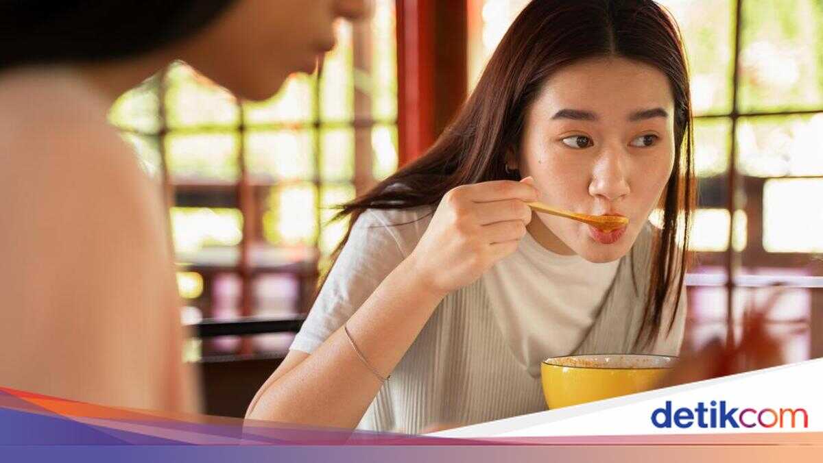 Is it permissible to taste food while fasting? Here is the legal explanation