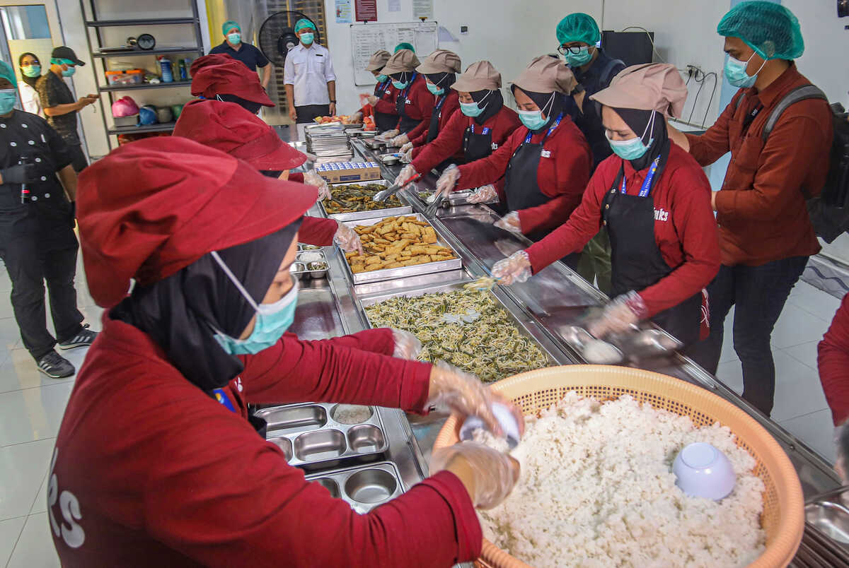 SPPG Heads Complain About Lack of Rest Areas in MBG Kitchens