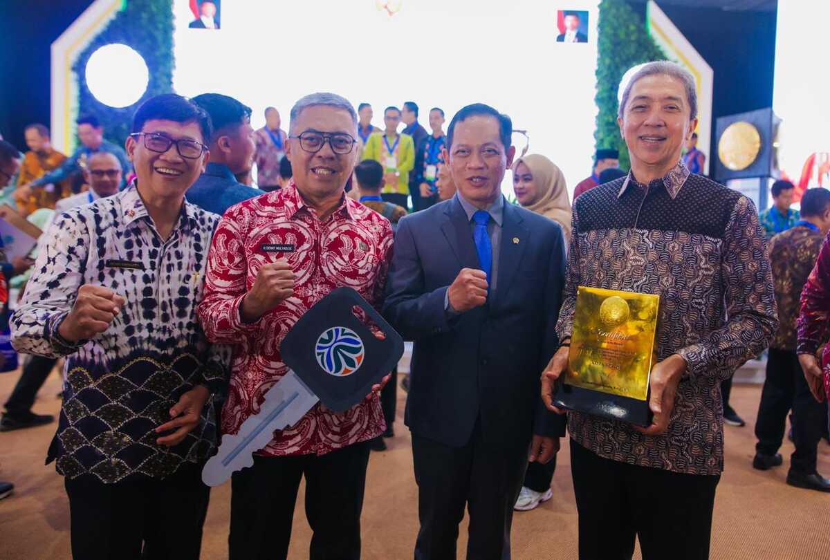 Bogor Awarded 'Towards Clean City' Title for Waste Management