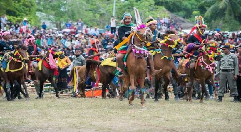 Buy When It's Quiet, Enjoy When It's Bustling: An Investment Strategy in Sumba