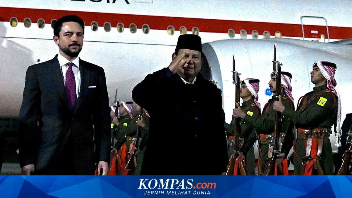 From the Skies of Jordan, Prabowo and F16 Pilot Exchange Ramadan Greetings