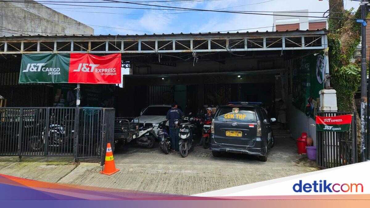 Timeline of a Gang Stealing an Expedition Van in South Jakarta