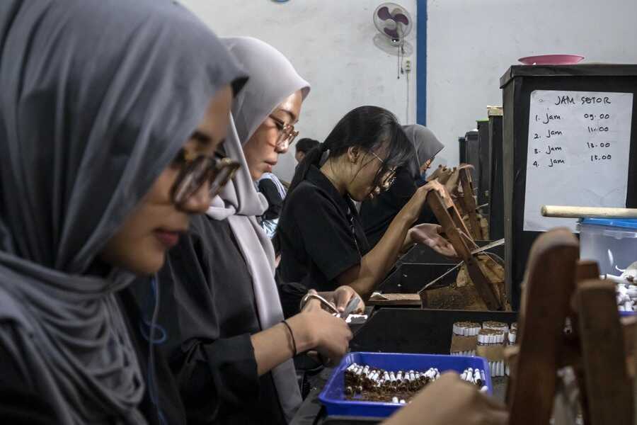 East Java Labour Department Uncovers 'Seasonal' Layoff Scheme Before Eid to Avoid Paying Holiday Allowance