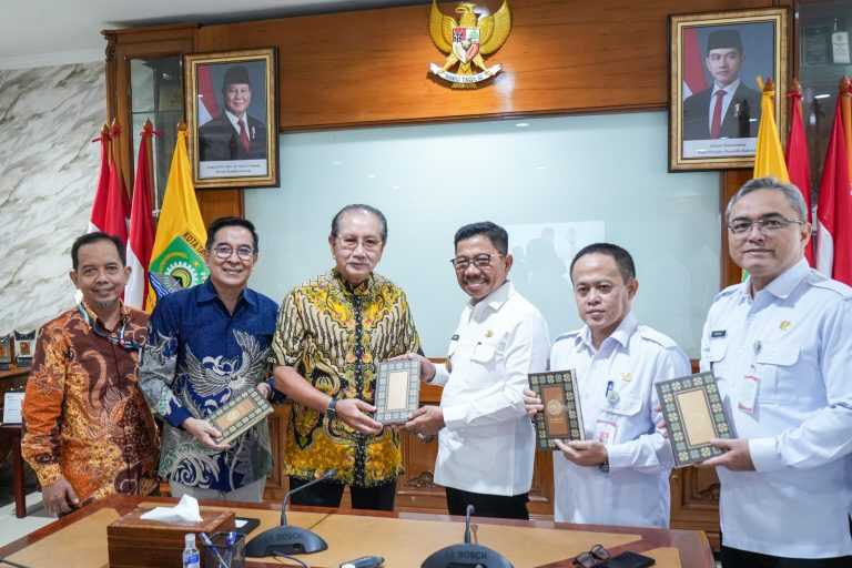 Supporting the Provision of Qurans in Indonesia, PT IKPP Tangerang Donates Qurans...
