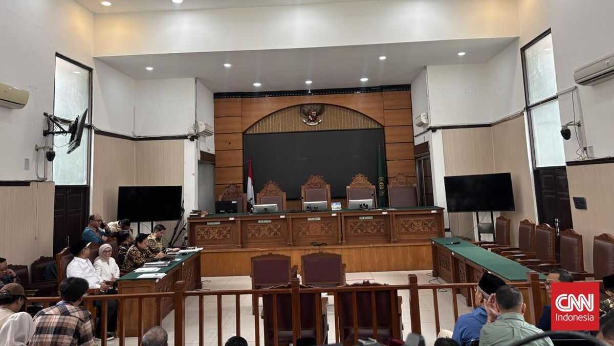 Facts from the Pre-Trial Hearing of Former Religious Affairs Minister Yaqut Cholil