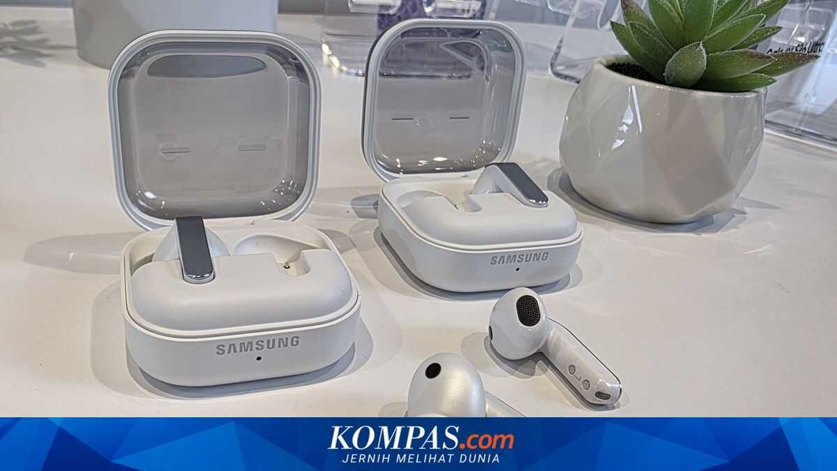 Samsung Officially Launches Galaxy Buds 4 and Buds 4 Pro TWS, Featuring Transparent Design and Aluminium Stem