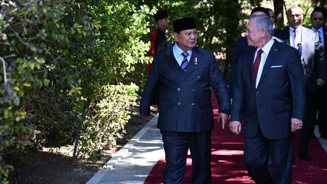 King Abdullah Welcomes Prabowo in Jordan, Calls it 'Second Home'