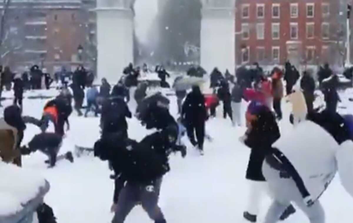 Snowball Fight in New York Escalates into Conflict: Mayor Mamdani vs NYPD