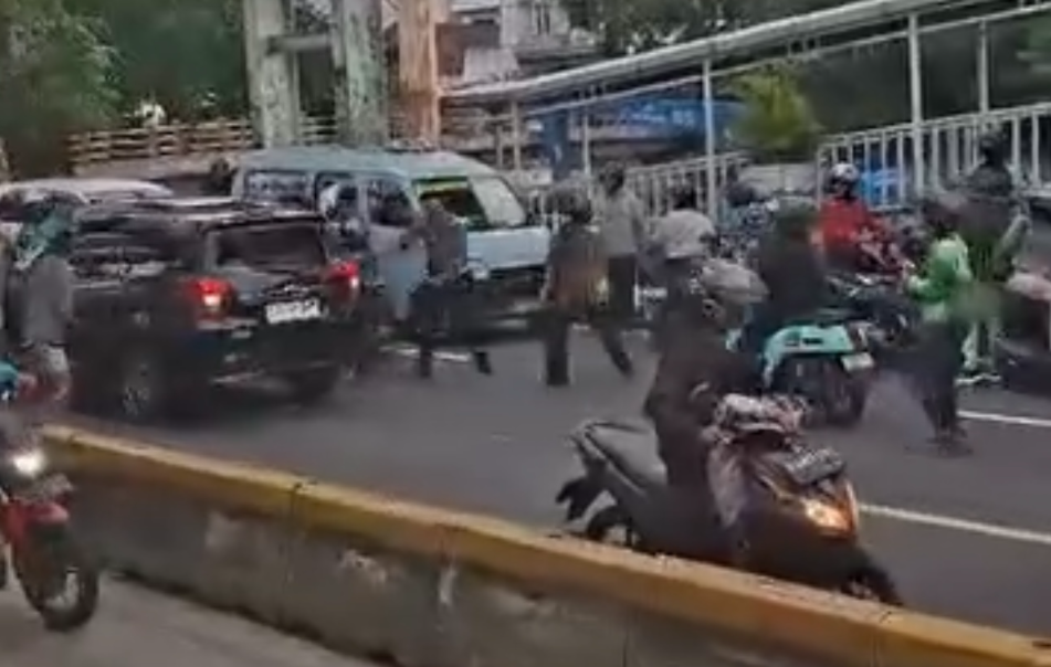 Calya Driver Drives Against Traffic and Collides with Vehicles in Gunung Sahari: This is the Reason