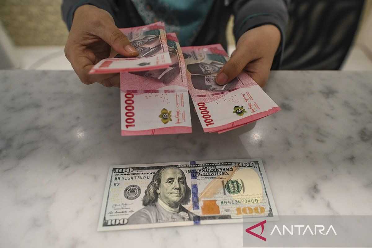 Rupiah strengthens, spurred by Trump's commitment to continue tariff policies