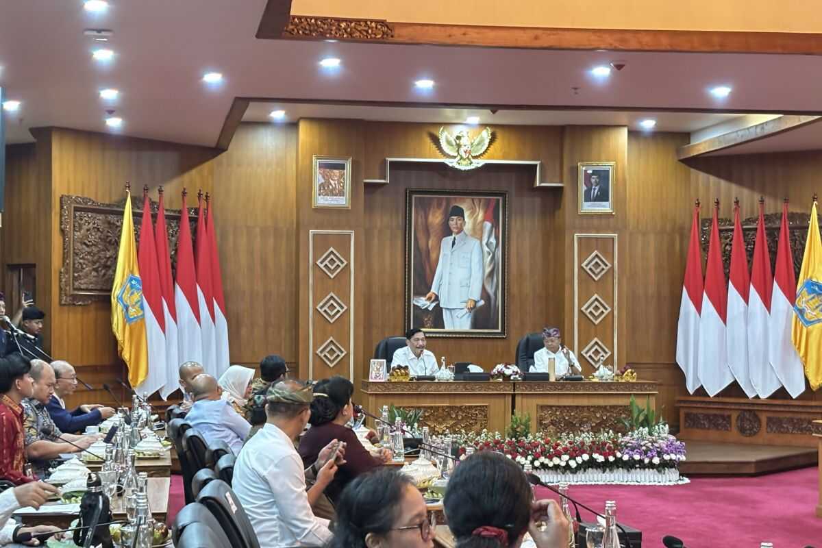 Luhut targets Bali to accelerate government's digital transformation
