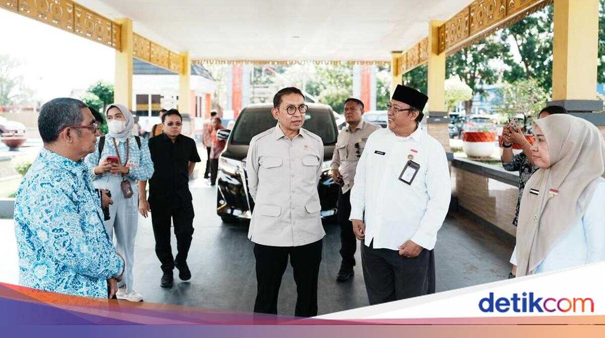 Culture Minister Reviews Bengkulu Cultural Park, Checks Facilities and Development Potential