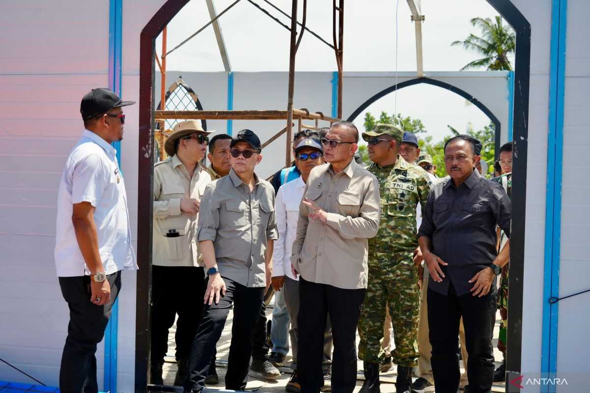 Deputy Coordinating Minister for Political and Security Affairs Ensures Permanent Housing and Mosque for Disaster Victims are Suitable