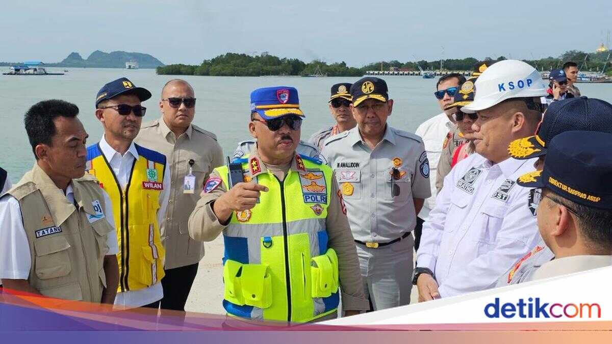 Kakorlantas Inspects Bakauheni Port with Stakeholders, Ensures Readiness for Eid Al-Fitr Travelers