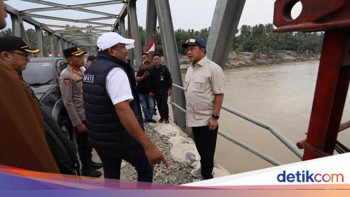 Task Force Accelerates Road and Bridge Repairs to Restore Logistics in Sumatra