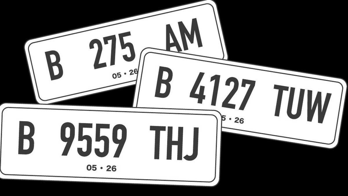 Police Find Four Different Licence Plates in Reckless Driver's Car in Gunung Sahari