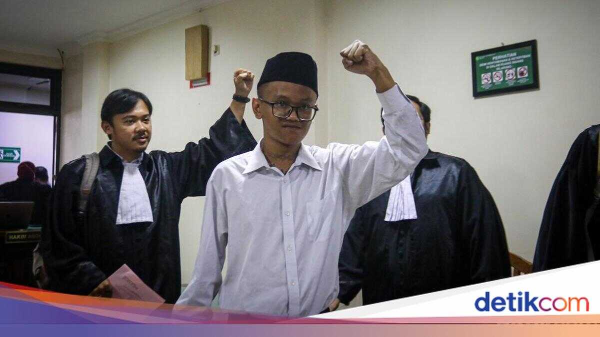 Arie Faces Ethics Hearing at UNY After Release from Prison, Family Responds