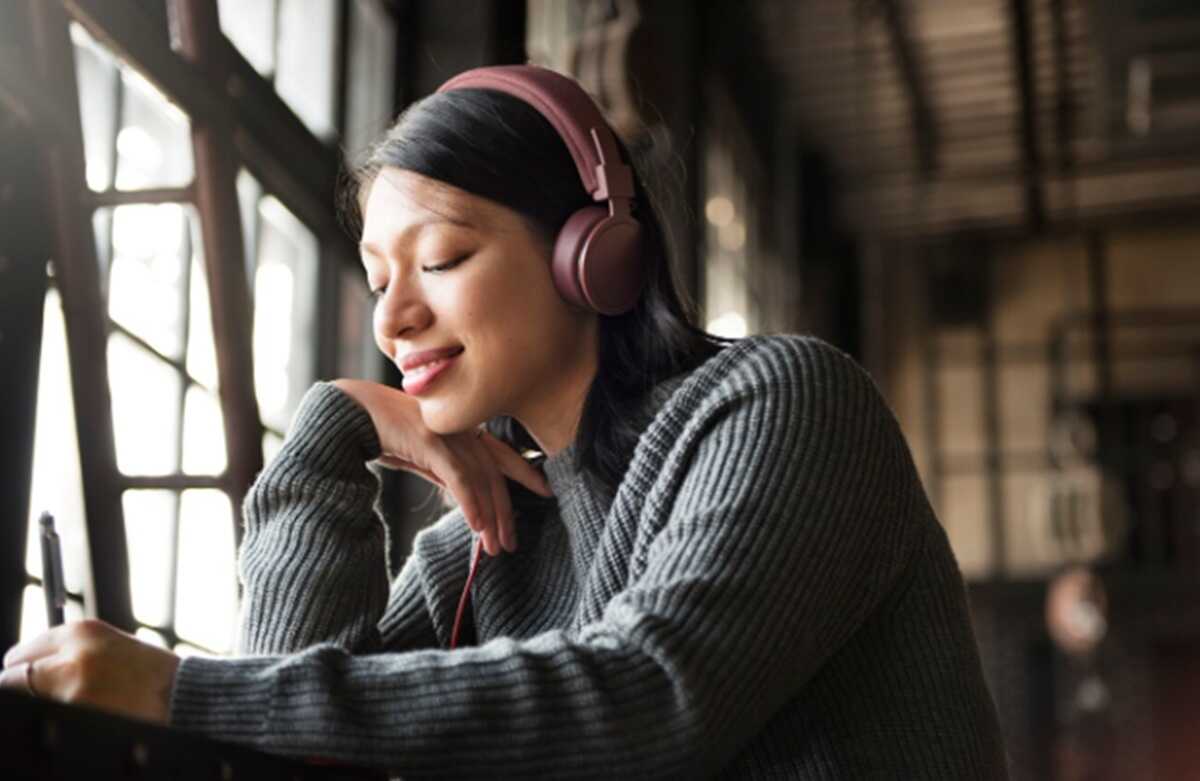 No Need to Learn Music Theory: Our Brains Apparently Have an 'Instinct' to Predict Music Up to 16 Seconds