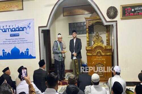 Ramadan Visit to Pasirlangu: Regent Jeje Delivers Latest News on Landslide Victims