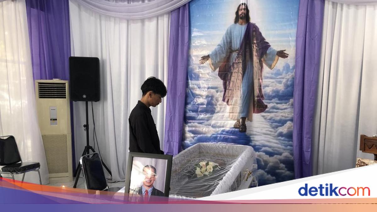 John Tobing, Composer of 'Darah Juang', Admitted to Hospital Multiple Times Before Passing Away