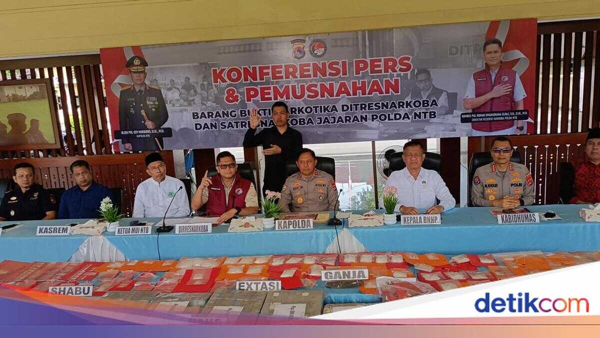 Police Seize 818 Grammes of Methamphetamine in East Lombok, Suspect Flees