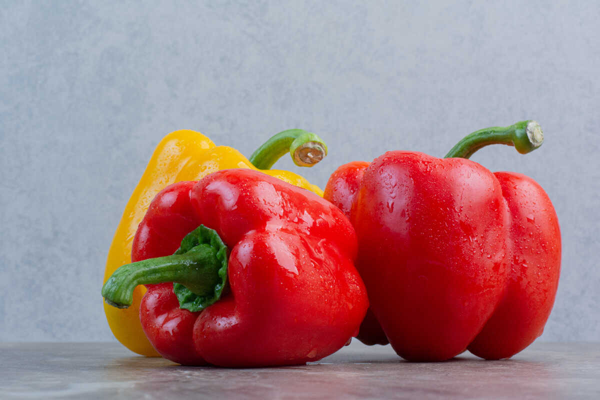 11 Health Benefits of Bell Peppers, Including Reducing the Risk of Anaemia