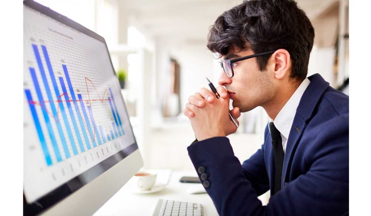 Why Information is the Most Valuable Currency in the World of Trading