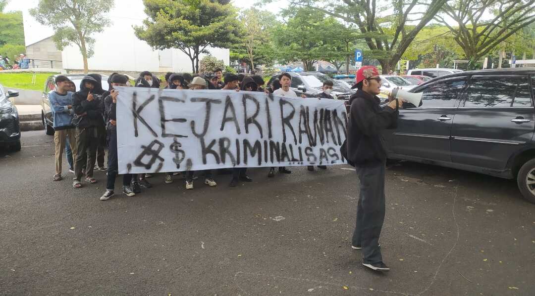 Students Protest at Bandung Anti-Corruption Court, Oppose Criminalization in Cianjur Prosecutor's Office