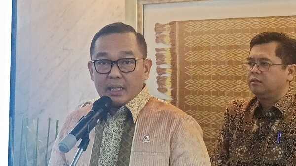 Government Simplifies Business Licensing Through the OSS System to Achieve Investment Target of IDR 13,000 Trillion