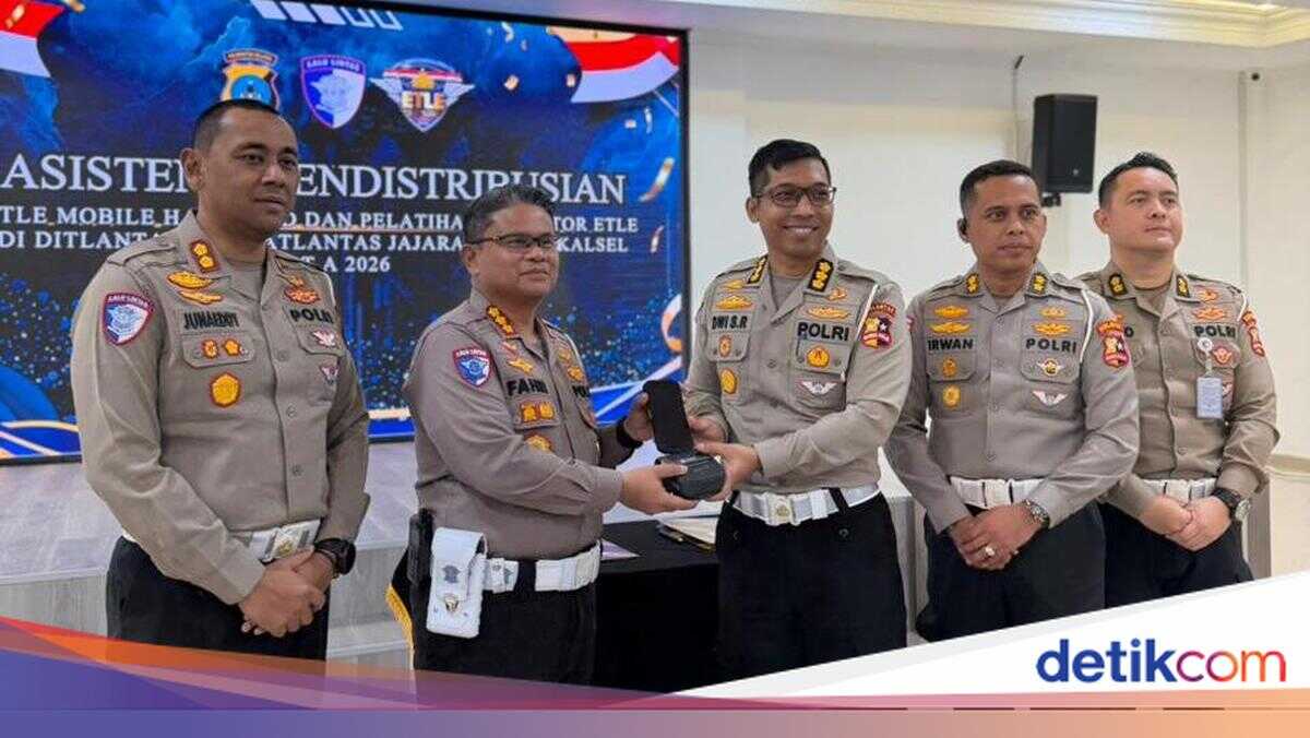 Traffic Police Strengthens Digitalisation, ETLE Mobile Handheld Implemented in South Kalimantan