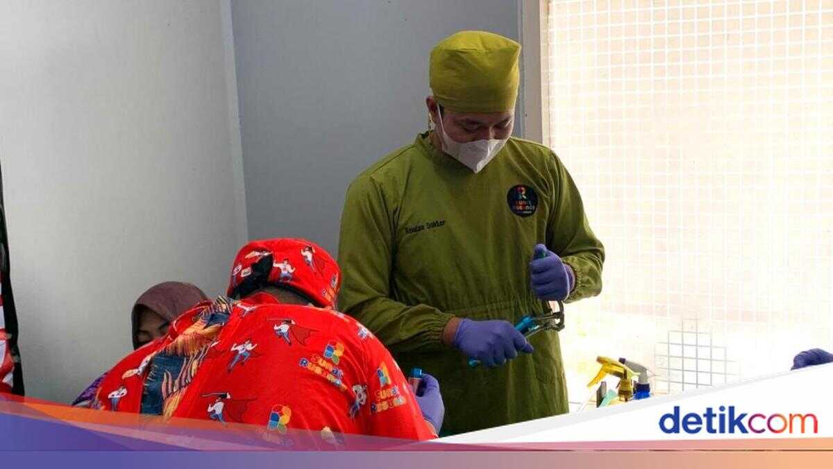 Free Circumcision Programme by the Ministry of Social Affairs Assists Underprivileged Children in Bekasi