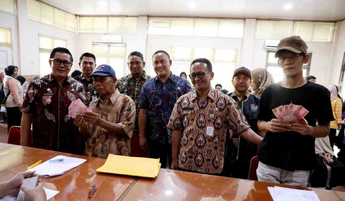 Tangerang Distributes Social Assistance to 2,924 Residents, Check Eligibility Criteria