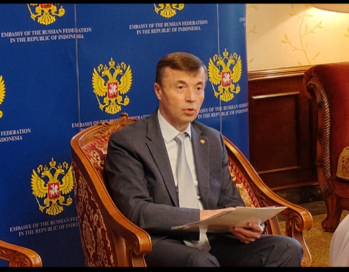 Russian Ambassador Showcases Nuclear Power Plant Technology