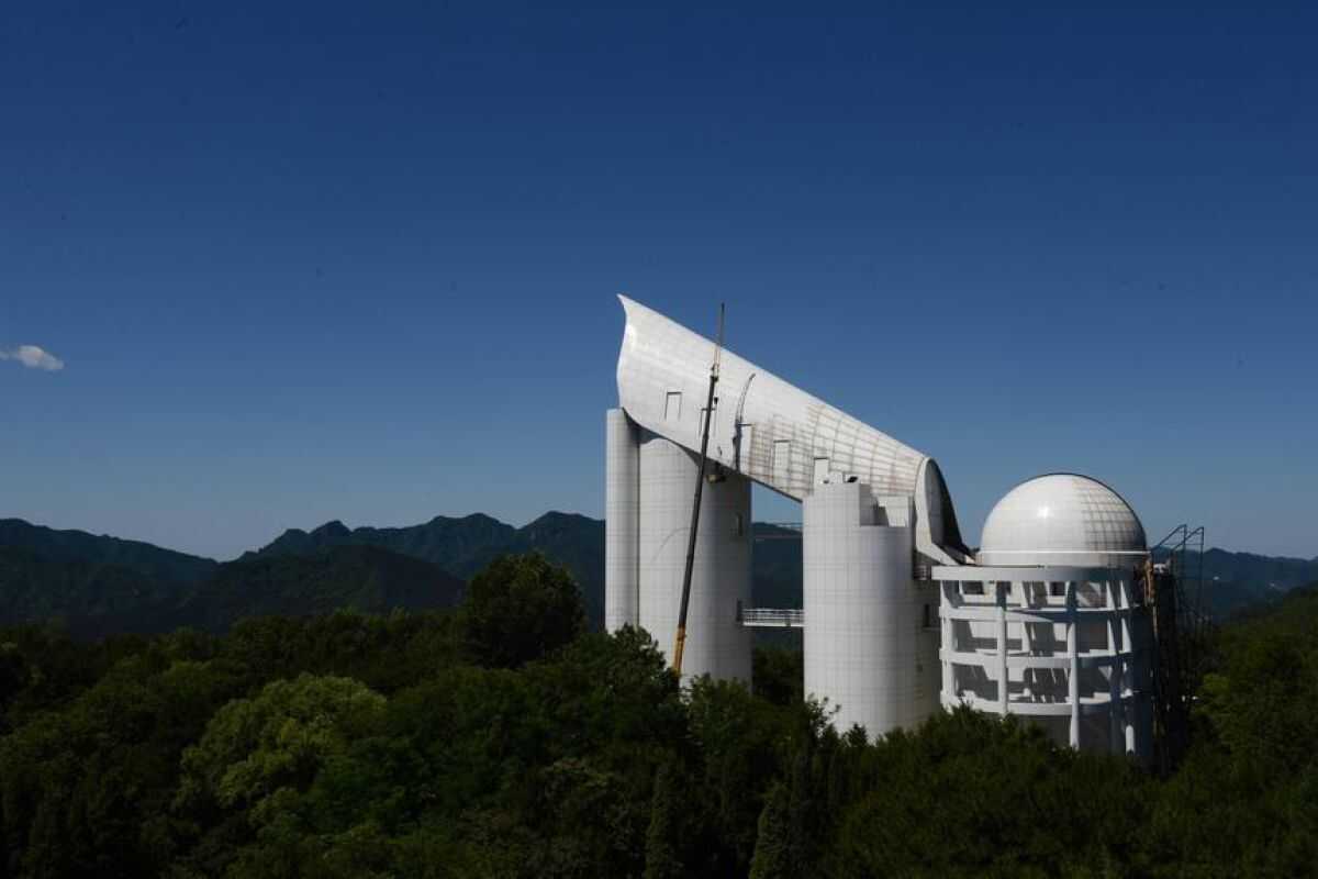 Chinese Researchers Develop AI Model to Process Stellar Data from Telescopes
