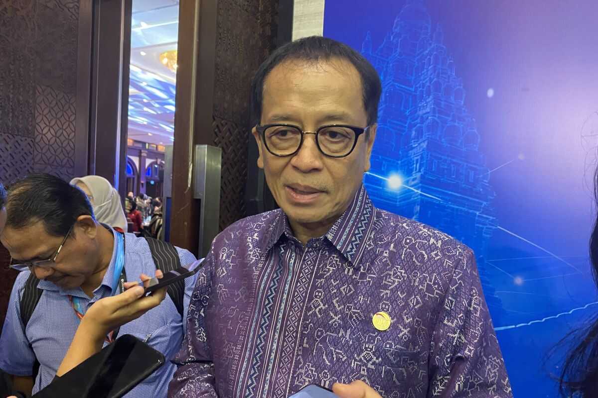 OJK States Lending Interest Rates Have Fallen to Around 8 Percent