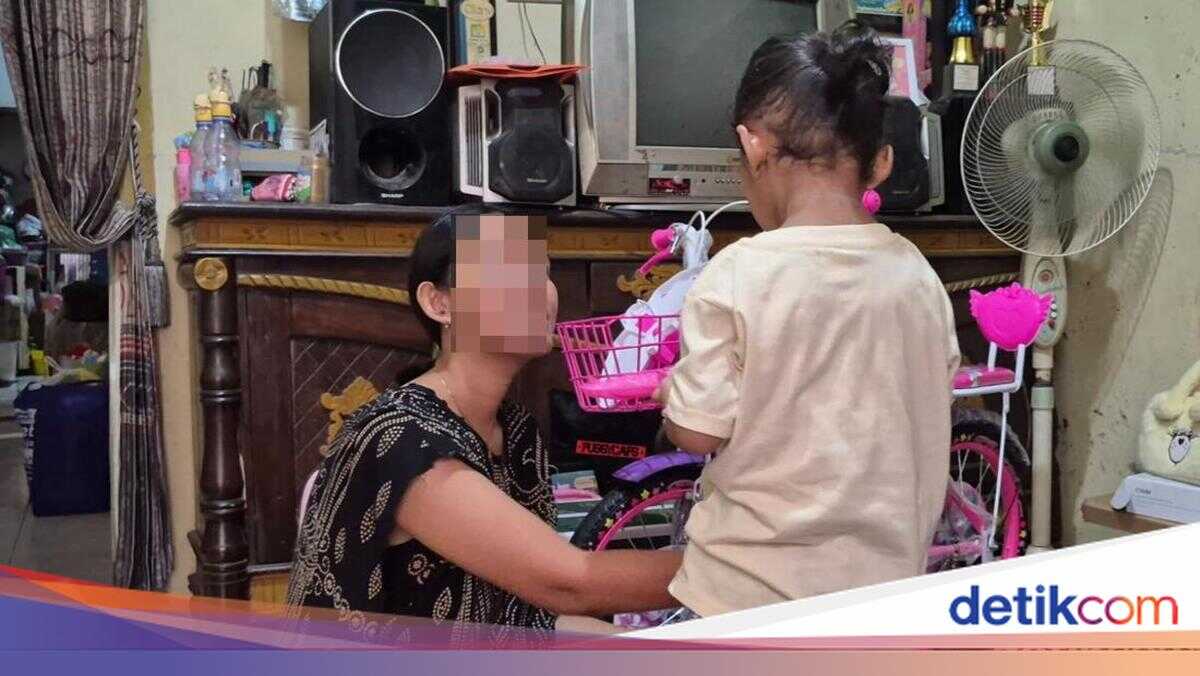 Father recounts how entrusting his toddler to his aunt and uncle in Surabaya led to abuse