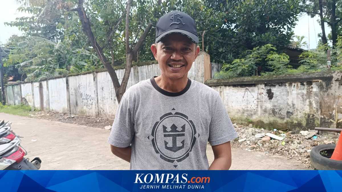 For the Sake of the Bulak Kapal Flyover, a Warteg Owner in Bekasi Agrees to Have Their Building Demolished