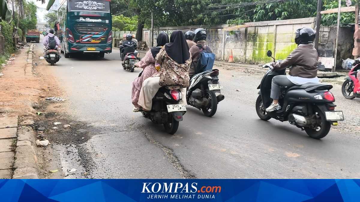 Residents Suspect This is the Cause of the Rapid Deterioration of Otista Raya Road in South Tangerang After Patching