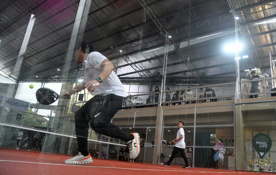 Pramono Orders Immediate Action Against Unlicensed Padel Courts