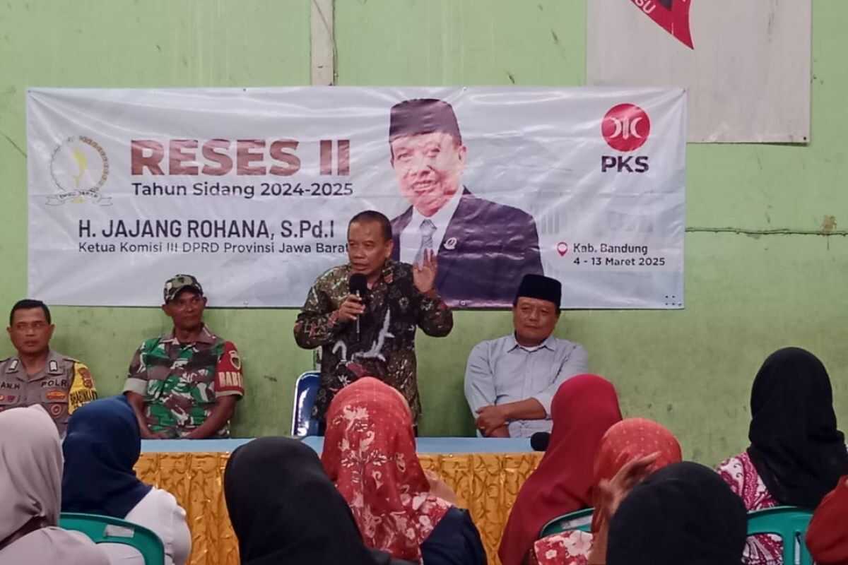 West Java Legislator Urges Public to be Wary of Dubious Investment Offers