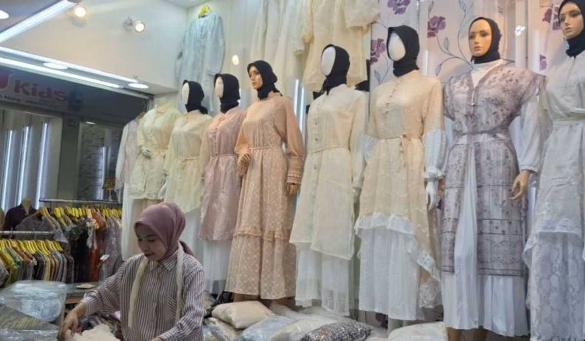 'Wife's Dress' Becomes a Trend for Eid Outfits in 2026 and is a Hit in Tanah Abang, Interested in Buying?