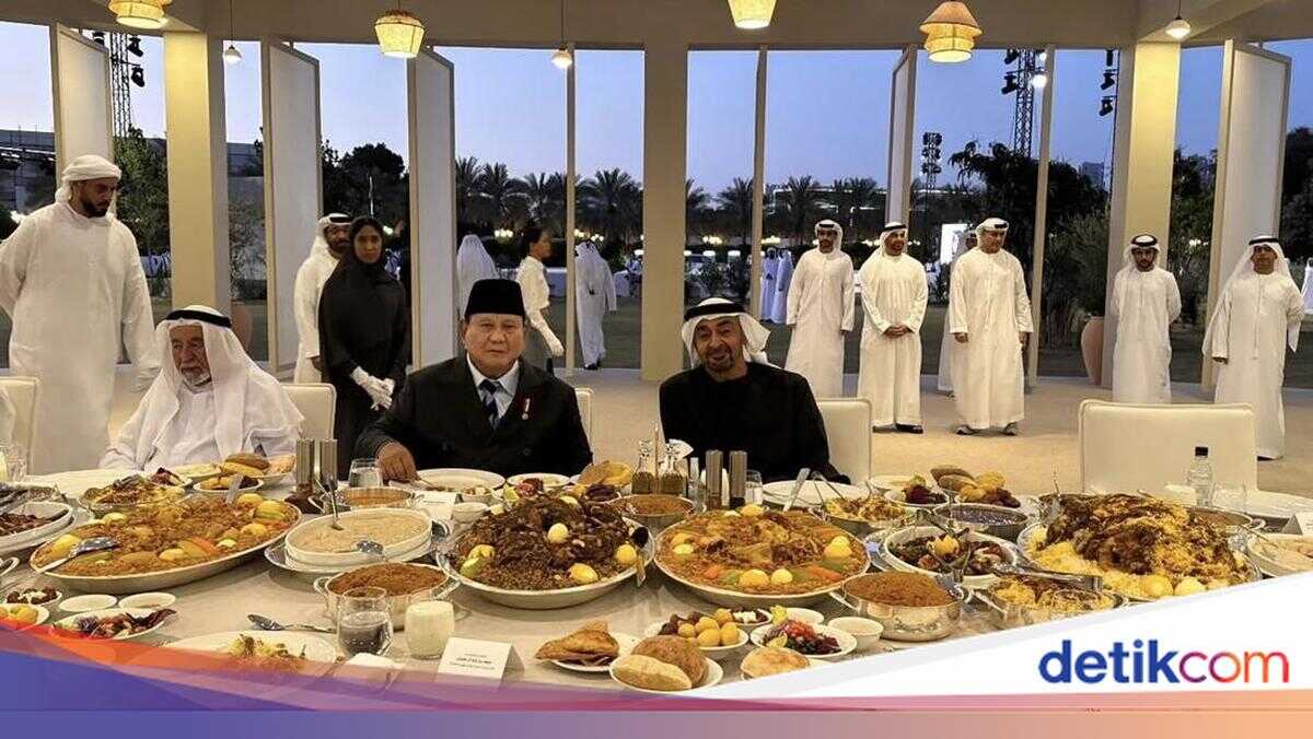 Prabowo Shares Iftar with President MBZ and PEA Leaders