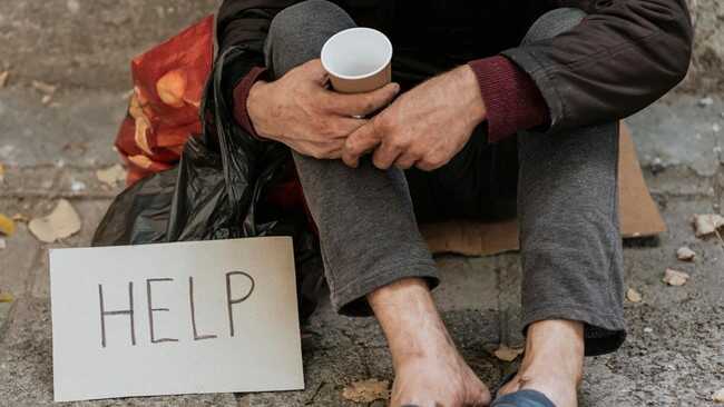 Police Arrest Wealthy Beggar, Found to Own Three Luxury Cars