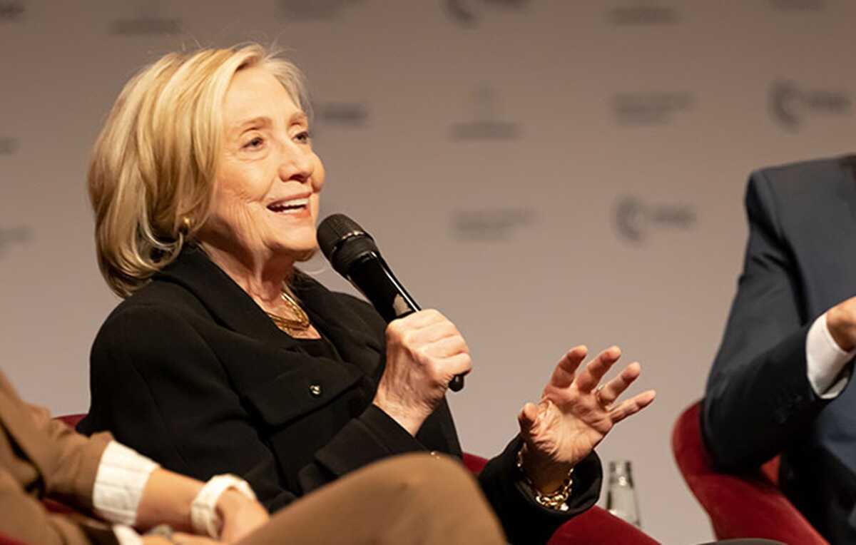 Hillary Clinton Puts Up a Strong Defence in Epstein Case Hearing: "This is Political Theatre"