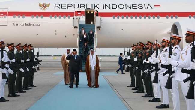 Prabowo Meets MBZ, Discusses Increased UAE Investment in Indonesia