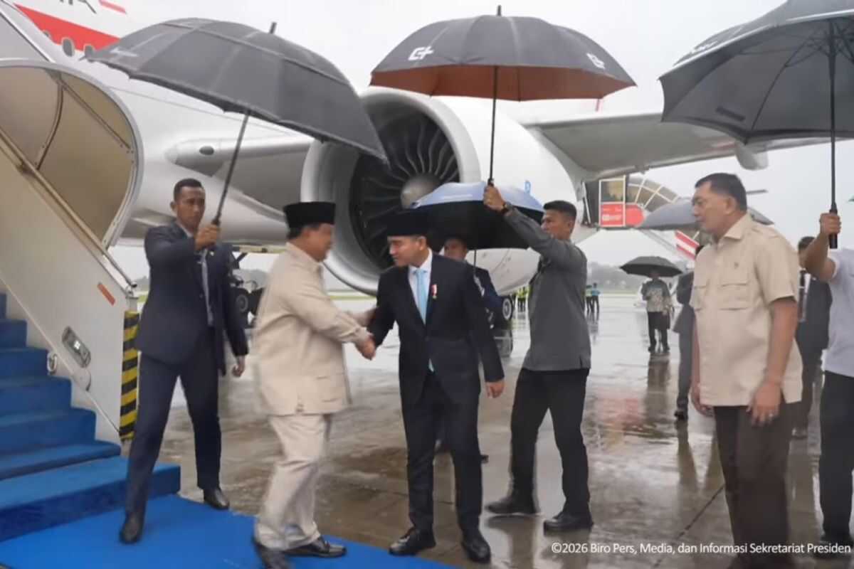 Prabowo returns to Indonesia following visits to the United States, Jordan, and the UAE
