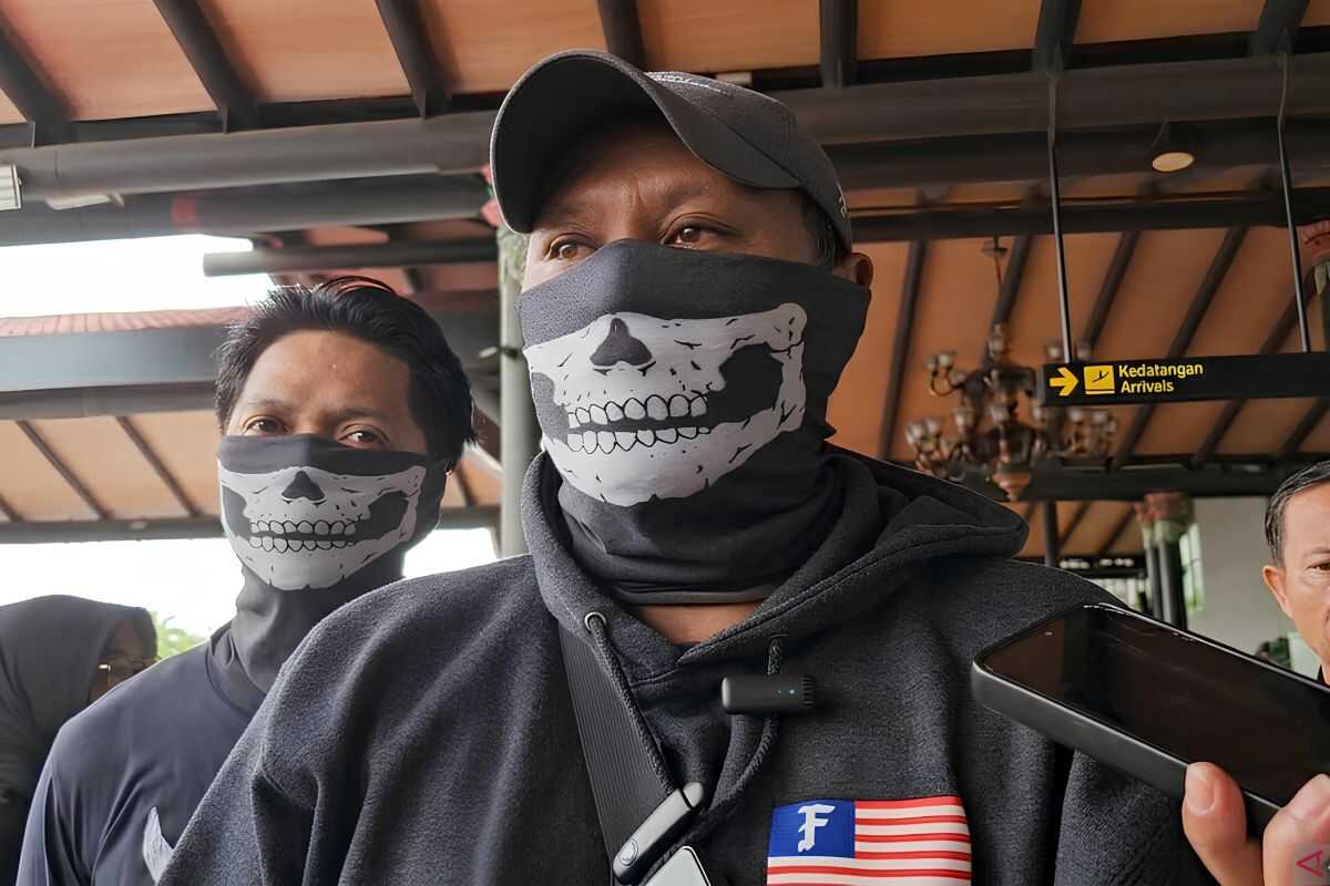 Drug Trafficker Erwin Resists During Arrest